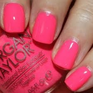 Morgan Taylor- Pink Flame-ingo (bold medium pink) 15ml